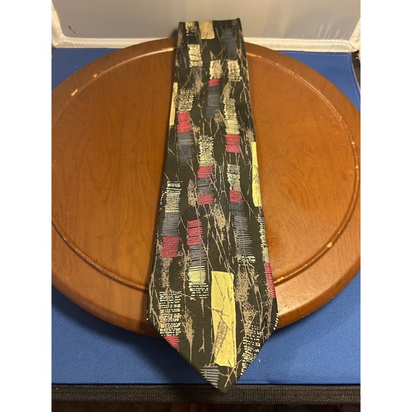 J.T. Beckett Black Abstract Men's 100% Silk‎ Tie Geometric Necktie - Picture 1 of 5